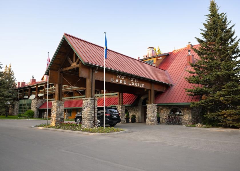 Alberta Lake Louise Front of property
