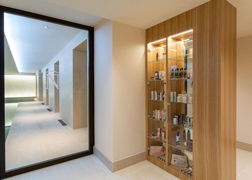 Île-de-France Fontainebleau Spa reception