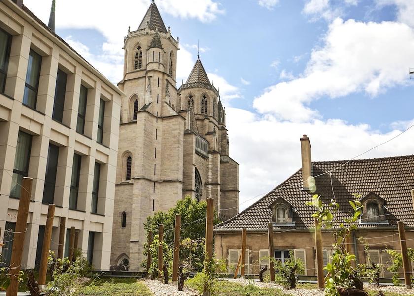 Bourgogne-Franche-Comté Dijon Facade