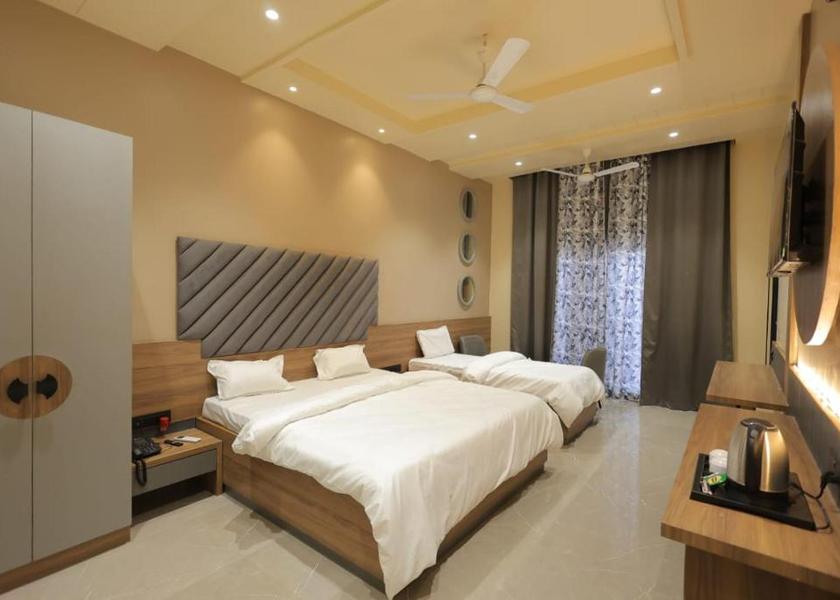 Rajasthan Bharatpur Deluxe room 