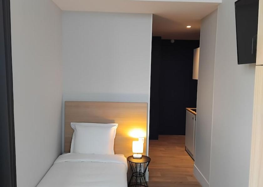 Ile-de-France Paray-Vieille-Poste Room