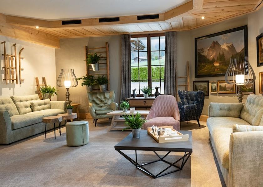 Canton of Bern Saanen Lobby