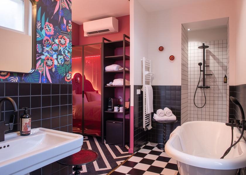 Centre-Loire Valley Tours Bathroom