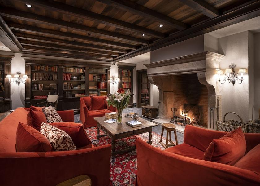 Auvergne-Rhone-Alpes Val-d'Isere Lobby