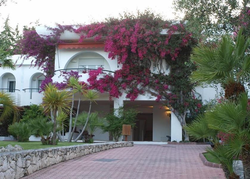 Puglia Mattinata Exterior Detail