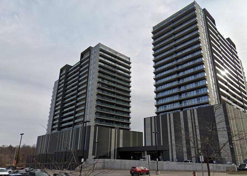 Ontario Cambridge Exterior Detail