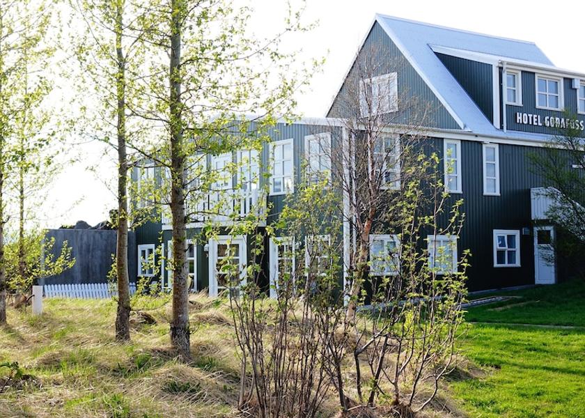 Northeast Region Laugar Exterior Detail