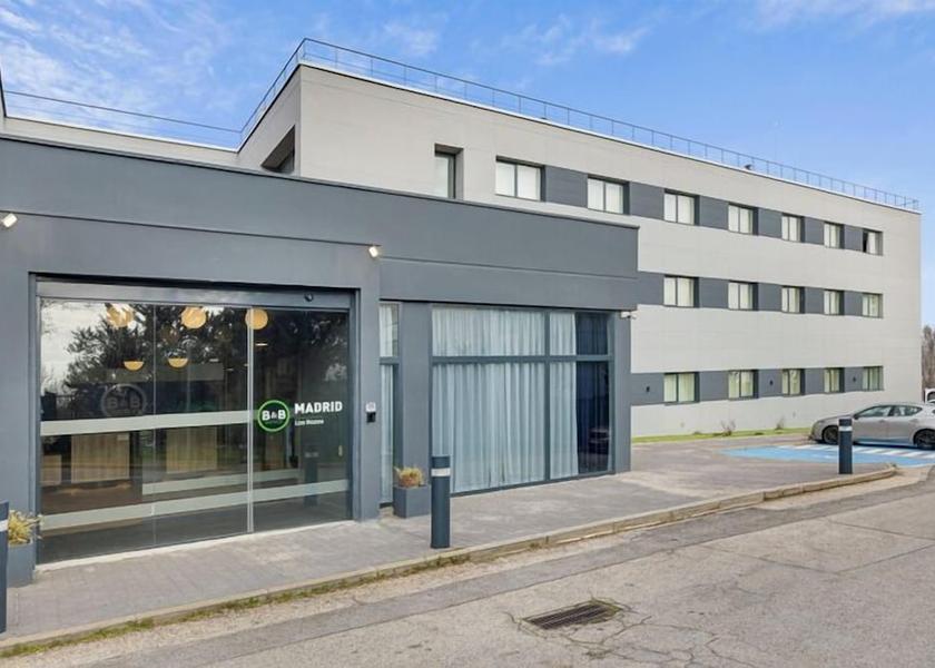 Community of Madrid Las Rozas de Madrid Front of property