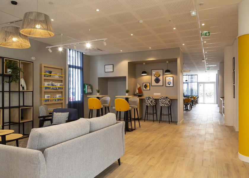 Normandy Le Havre lobby