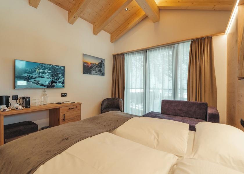 Valais Taesch Room