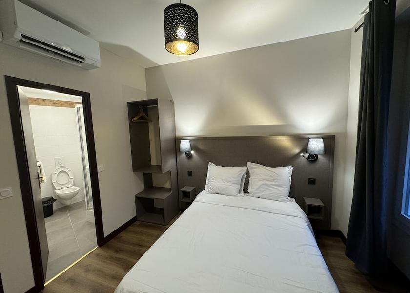 Ile-de-France Montreuil Room