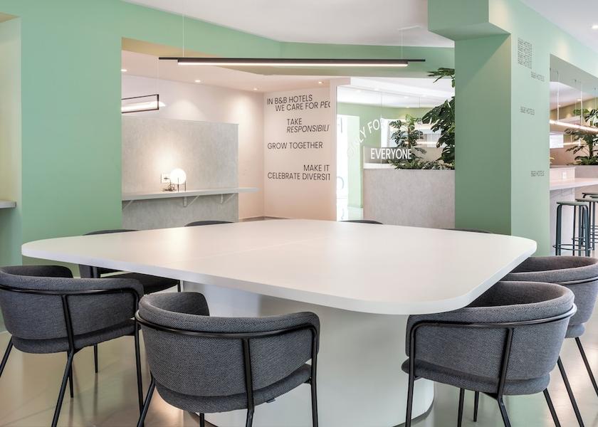 Community of Madrid Las Rozas de Madrid Lobby sitting area