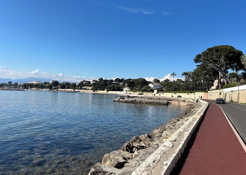 Provence - Alpes - Cote d'Azur Antibes Hiking