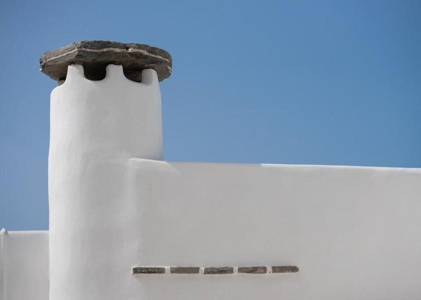  Paros Exterior Detail