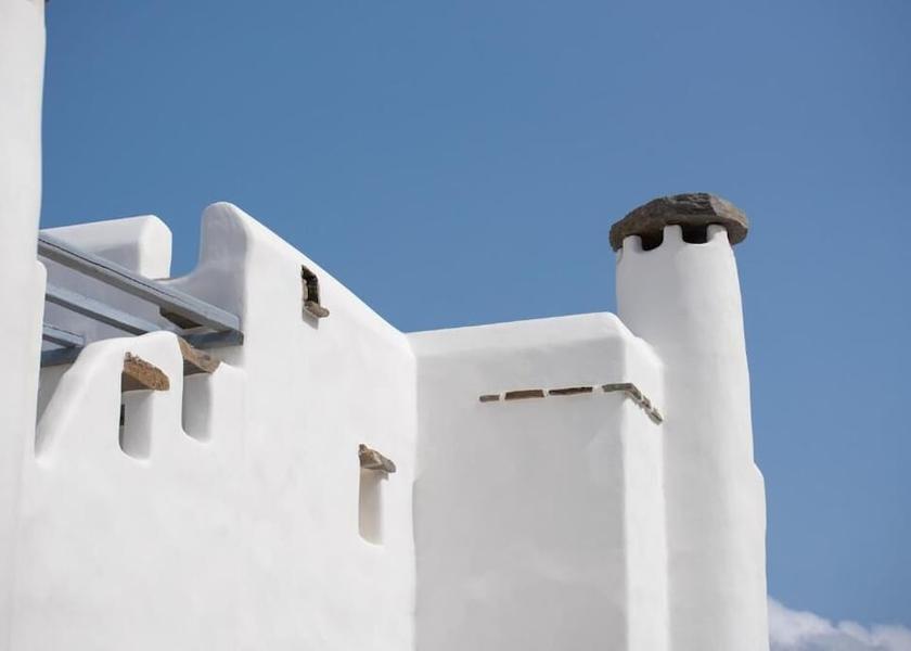  Paros Exterior Detail