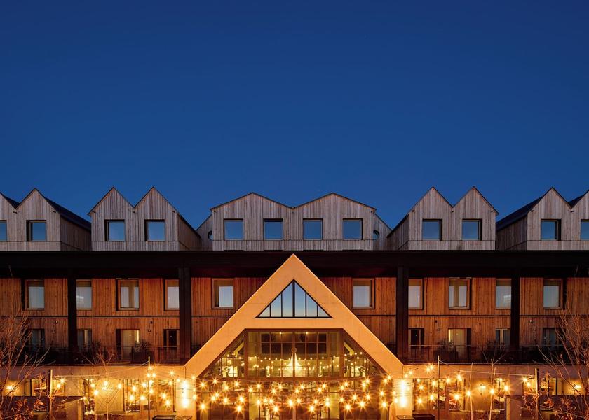 Auvergne-Rhone-Alpes Clermont-Ferrand Facade