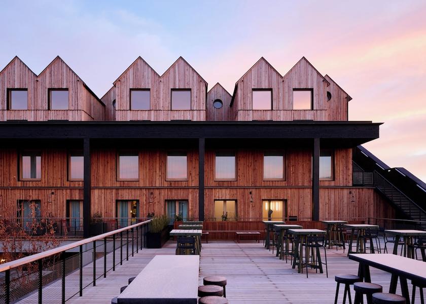 Auvergne-Rhone-Alpes Clermont-Ferrand Facade