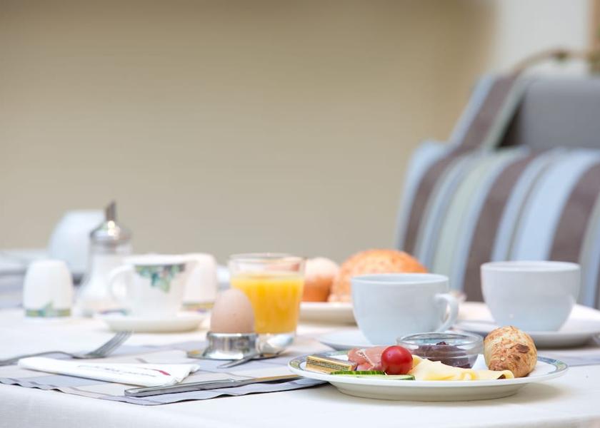 Hessen Eschborn Breakfast Area