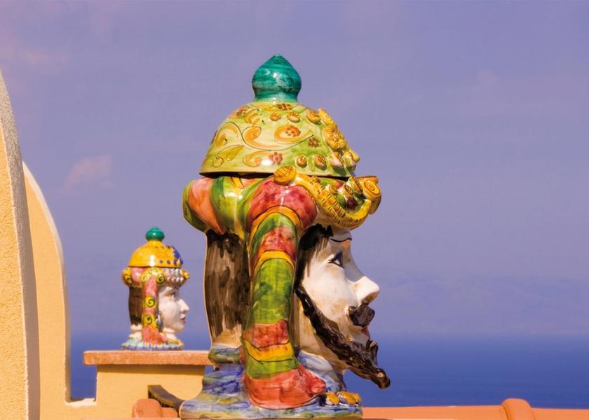 Sicily Forza d'Agro Pet-Friendly