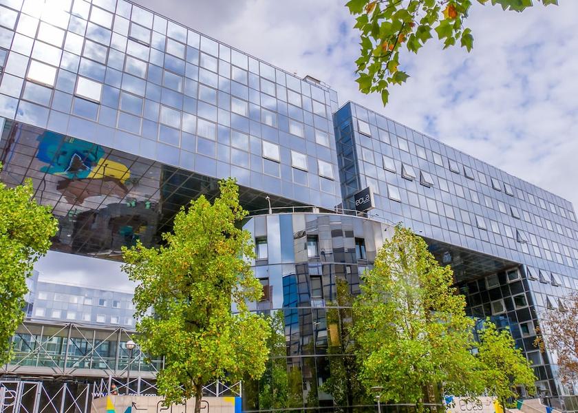 Ile-de-France Noisy-le-Grand Exterior Detail