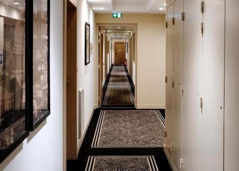 Ile-de-France Montreuil Interior Entrance