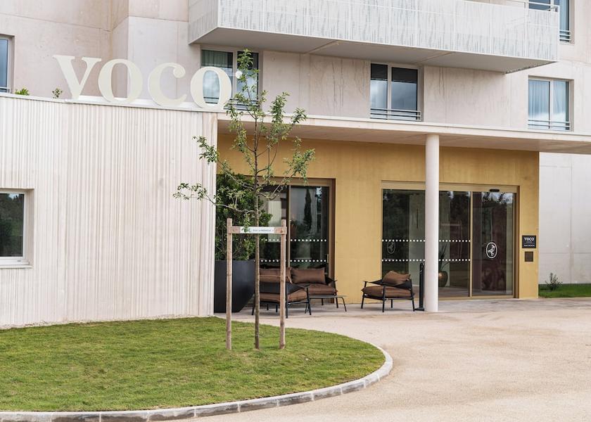 Bourgogne-Franche-Comte Beaune Exterior Detail