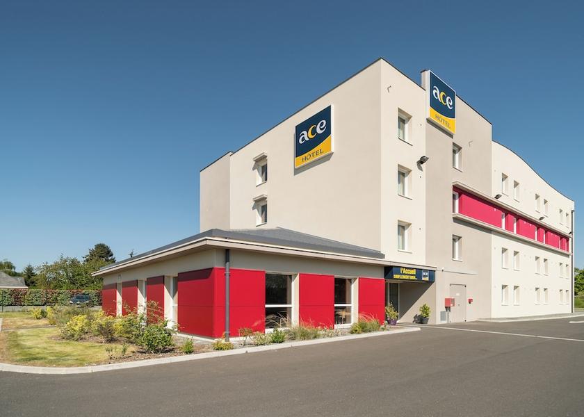 Pays de la Loire Saint-Barthelemy-d'Anjou Front of property