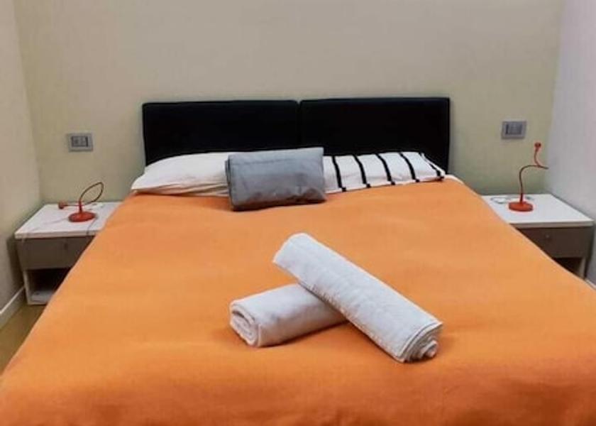 Lombardy Somma Lombardo Room