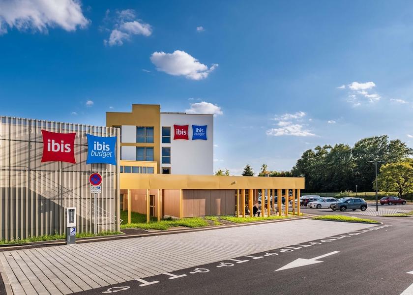 Pays de la Loire Treillieres Exterior Detail