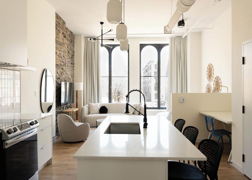 Quebec Montreal Room