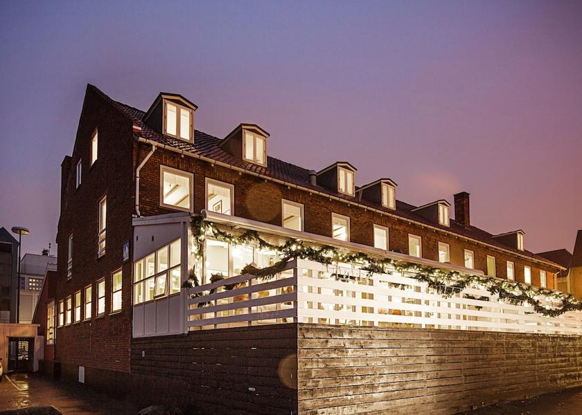  Holbaek Exterior Detail