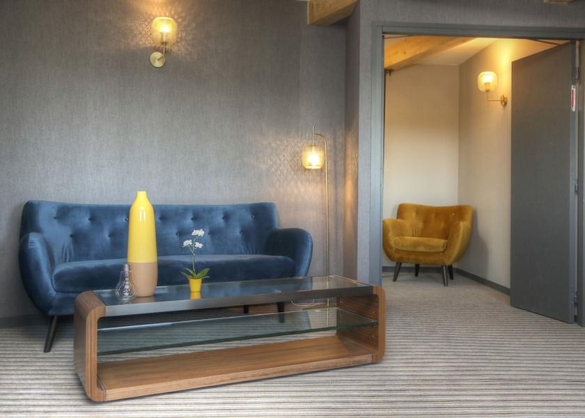 Grand Est Dizy Interior Entrance