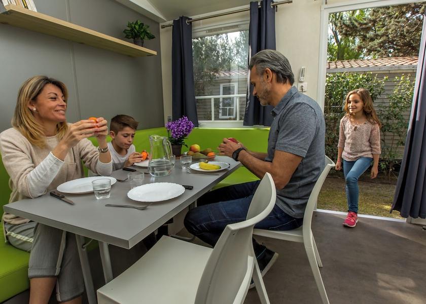 Provence - Alpes - Cote d'Azur Vitrolles Living Area