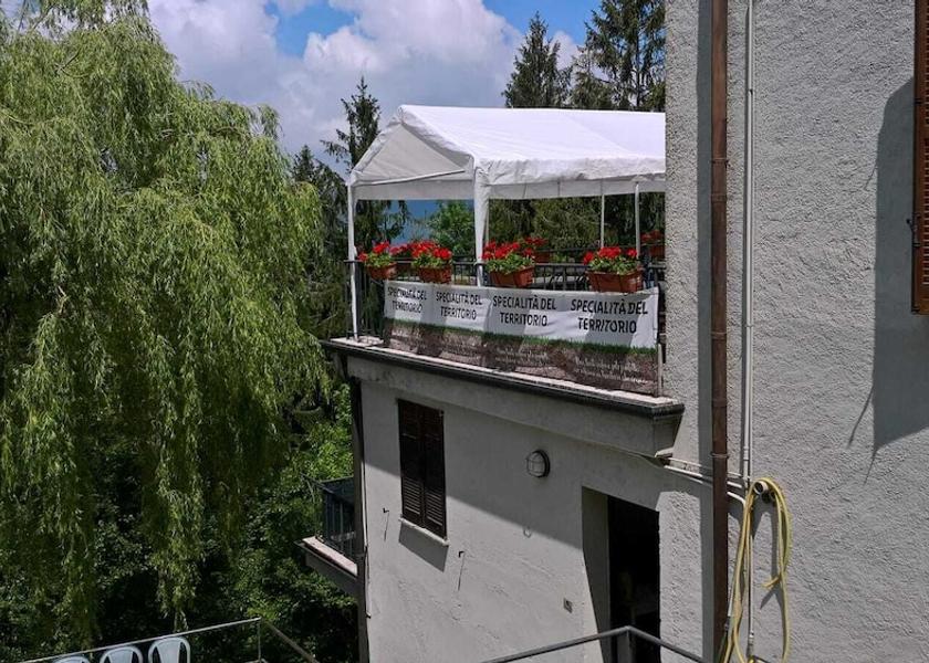 Lombardy Brunate Exterior Detail