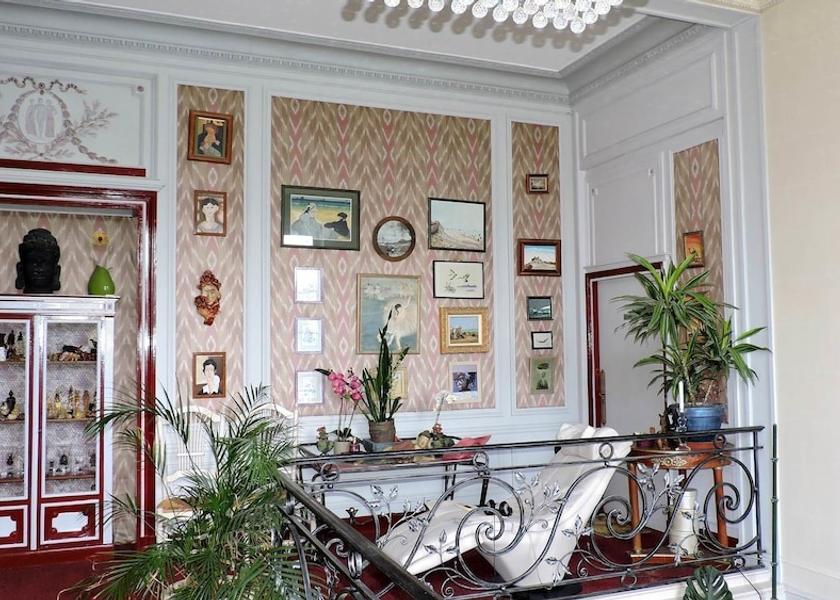 Nouvelle-Aquitaine Chatellerault Interior Entrance