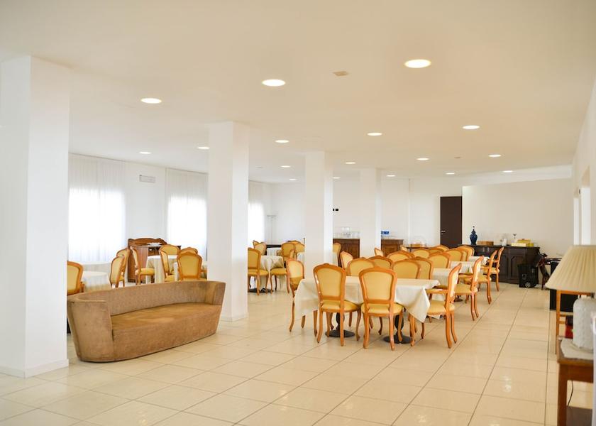 Campania Pontecagnano Faiano Food Court