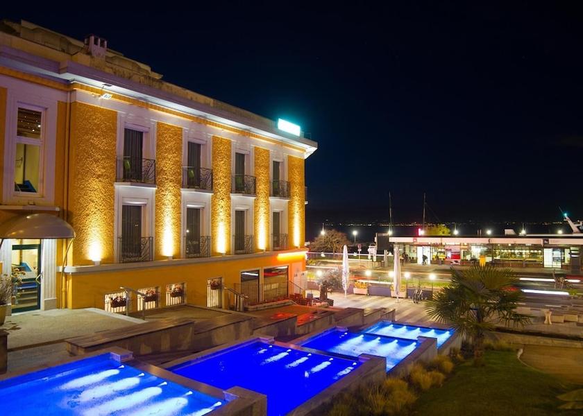 Auvergne-Rhone-Alpes Evian-les-Bains Exterior Detail