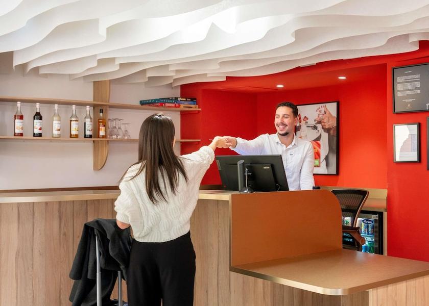 Provence - Alpes - Cote d'Azur Cabries Exterior Detail