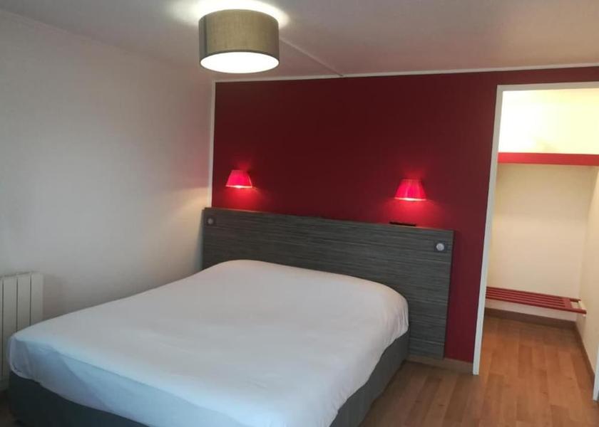 Normandy Saint-Etienne-du-Rouvray Room