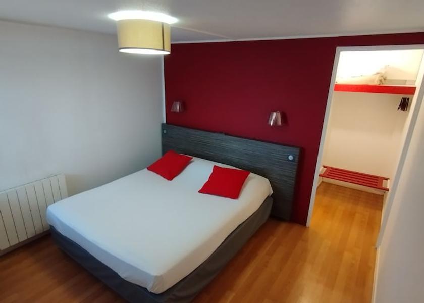 Normandy Saint-Etienne-du-Rouvray Room