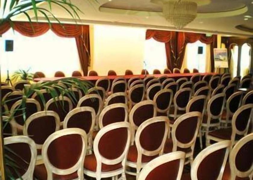 Campania Atena Lucana Meeting facility
