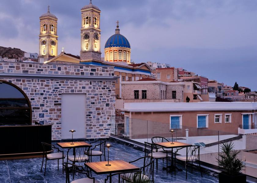 South Aegean Syros bar/lounge