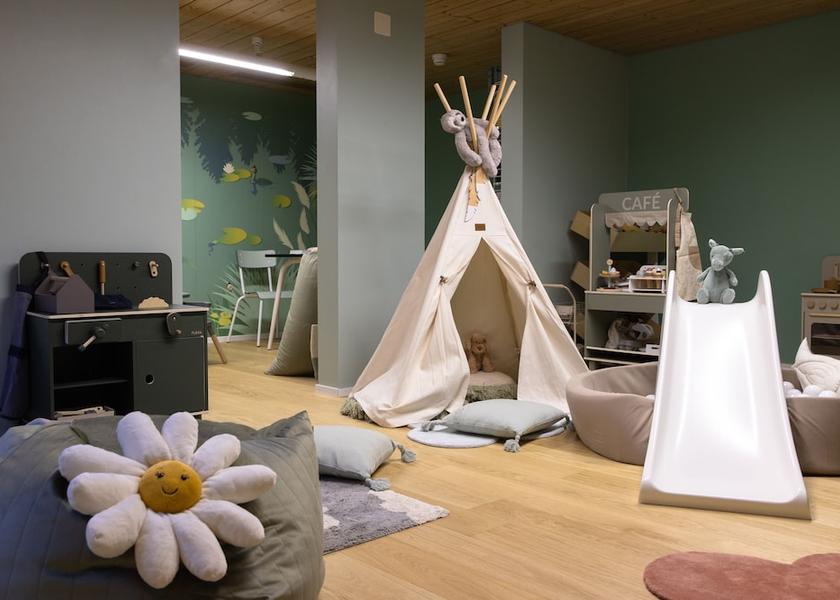 Children's play area - indoor