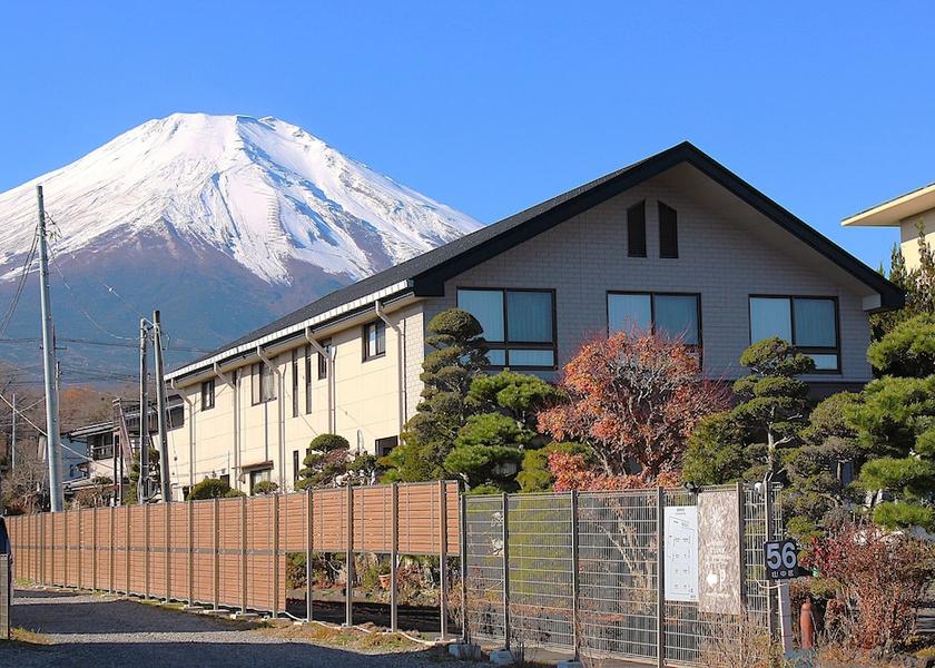 Yamanashi Yamanakako Exterior