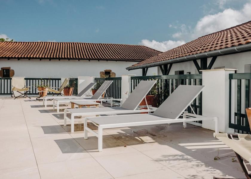 Nouvelle-Aquitaine Saint-Pee-sur-Nivelle Sundeck