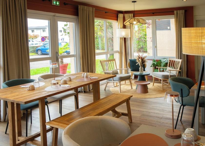 Normandy Saint-Marcel Breakfast area