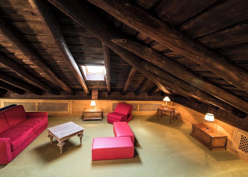 Veneto Valle di Cadore Meeting Room