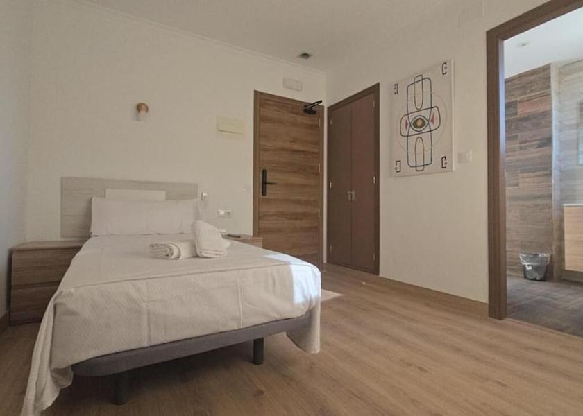 Valencian Community Almussafes Room