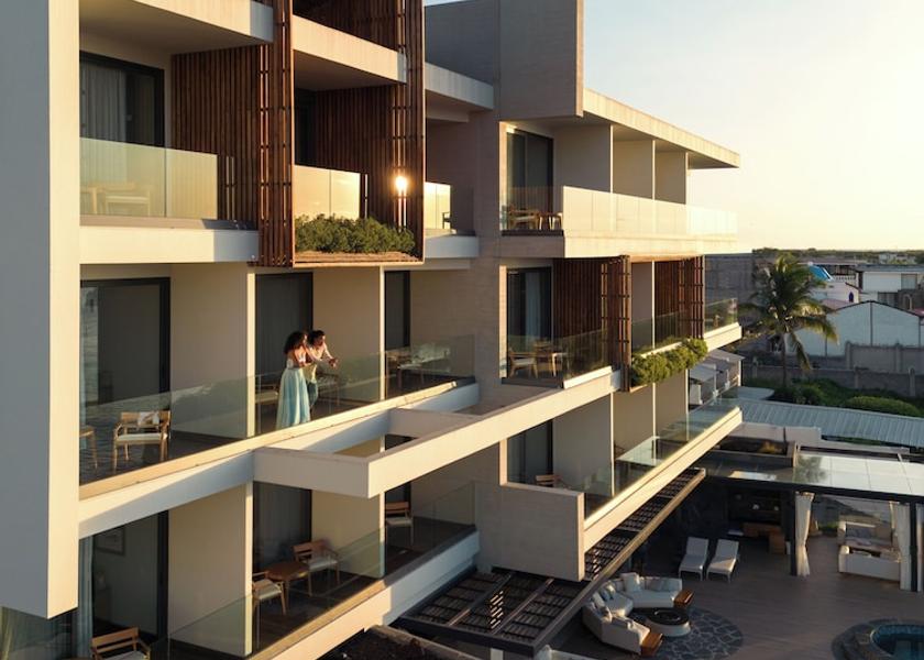 Galapagos Puerto Baquerizo Moreno Facade