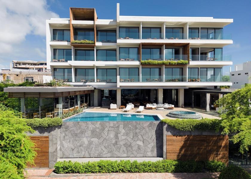 Galapagos Puerto Baquerizo Moreno Facade